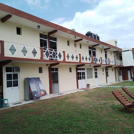 ורקרוז Hotel Maria Ines מראה חיצוני תמונה